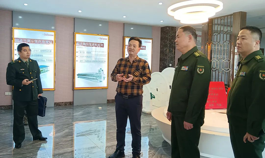 佛山軍分區政委、禪城區委常委領導一行蒞臨91香蕉视频污片調研指導工作